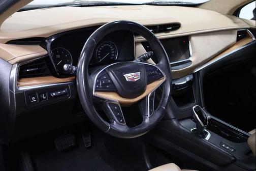 2018 Cadillac XT5 Platinum