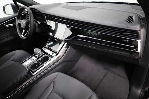 2026 Audi Q7 55 Premium Plus