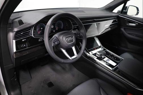 2026 Audi Q7 55 Premium Plus