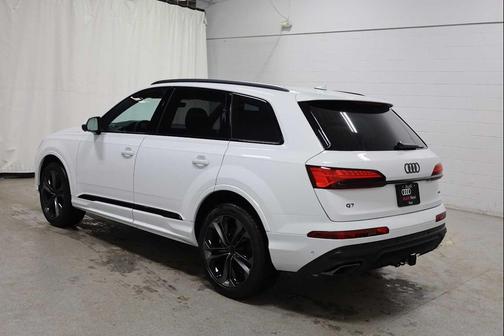 2026 Audi Q7 55 Premium Plus