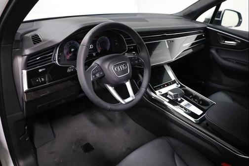 2026 Audi Q7 55 Premium Plus