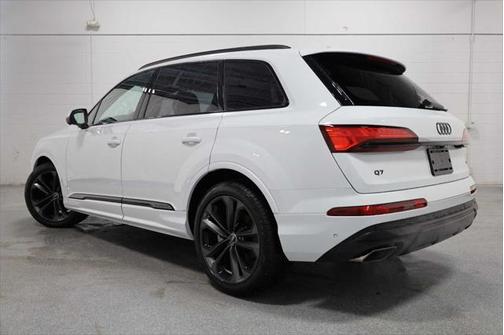 2025 Audi Q7 55 Prestige