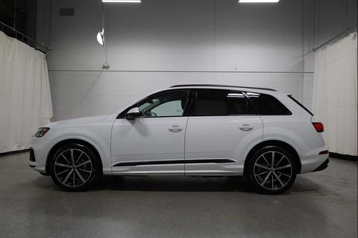 Glacier White Metallic 2021 Audi Q7 55 Prestige