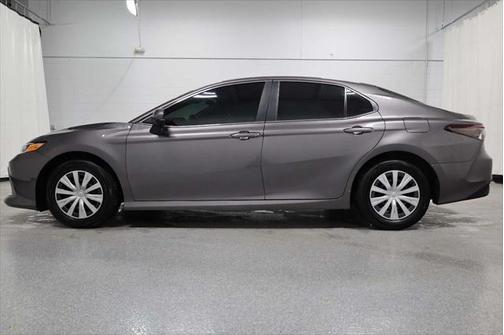 2024 Toyota Camry Hybrid LE