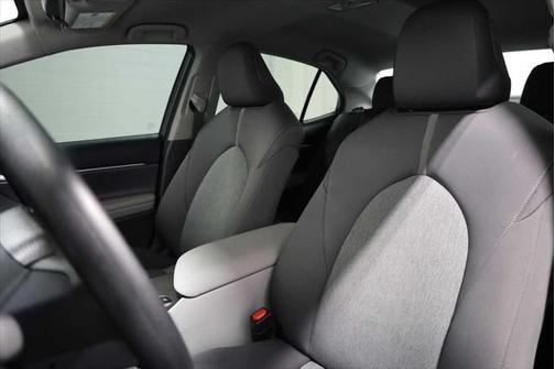 2024 Toyota Camry Hybrid LE