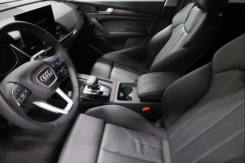 2024 Audi Q5 45 S line Premium