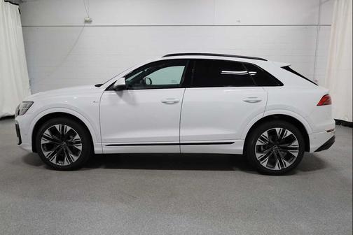 2026 Audi Q8 55 Premium Plus