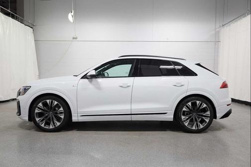 2026 Audi Q8 55 Premium Plus