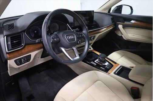 2022 Audi Q5 45 S line Premium Plus