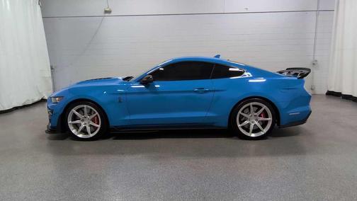 2022 Ford Shelby GT500 Base