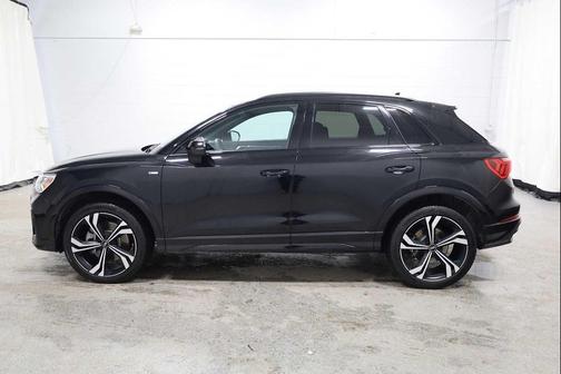 2024 Audi Q3 45 S line Premium Plus