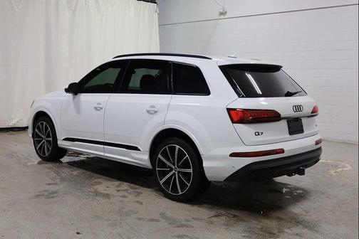 2023 Audi Q7 55 Premium Plus