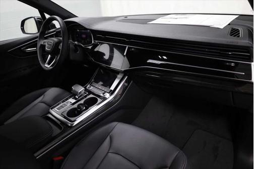 2025 Audi Q7 45 Premium