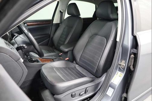 2012 Volkswagen Passat 2.5 SEL
