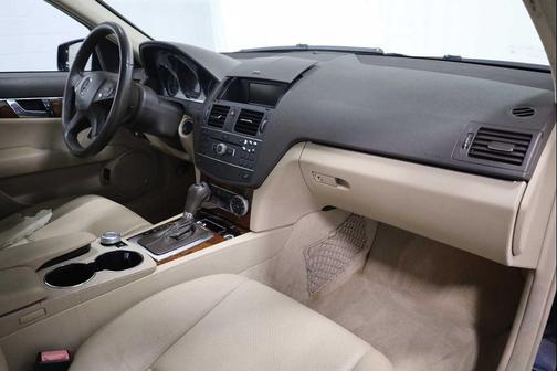 2011 Mercedes-Benz C-Class 4dr Sdn 4MATIC