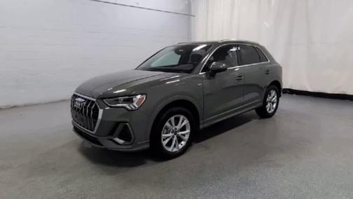 2025 Audi Q3 Premium 45 TFSI S line quattro Tiptronic