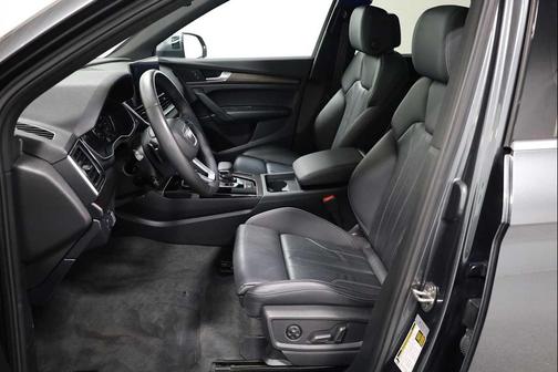 2023 Audi Q5 45 S line Premium