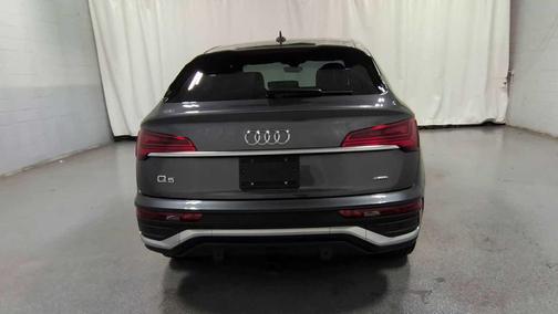 2023 Audi Q5 45 S line Premium