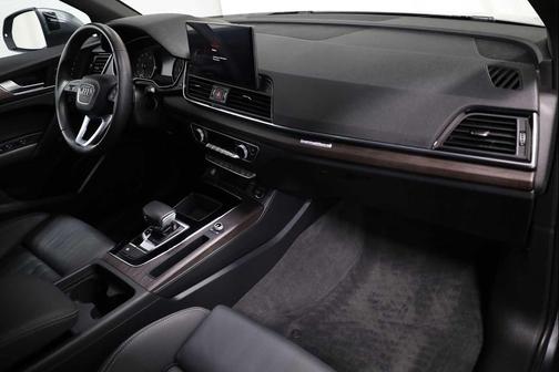 2023 Audi Q5 45 S line Premium
