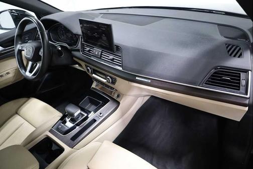 Mythos Black Metallic 2023 Audi Q5 45 S line Premium Plus