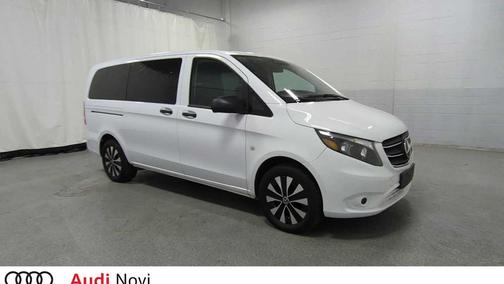 2022 Mercedes-Benz Metris Base