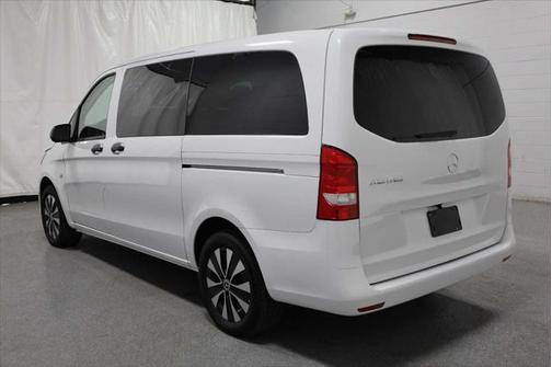 2022 Mercedes-Benz Metris Base