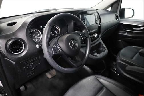 2022 Mercedes-Benz Metris Base