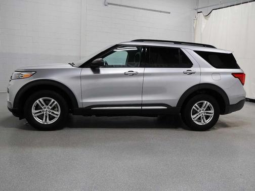 Iconic Silver Metallic 2021 Ford Explorer XLT