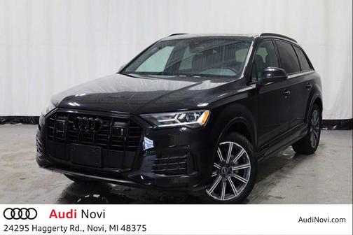 2023 Audi Q7 45 Premium Plus