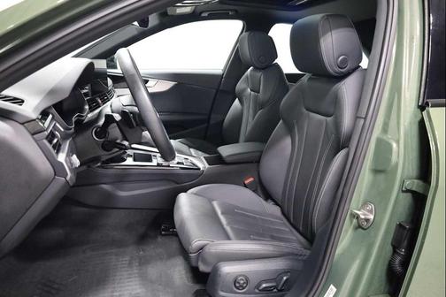 2023 Audi A4 45 S line Premium Plus