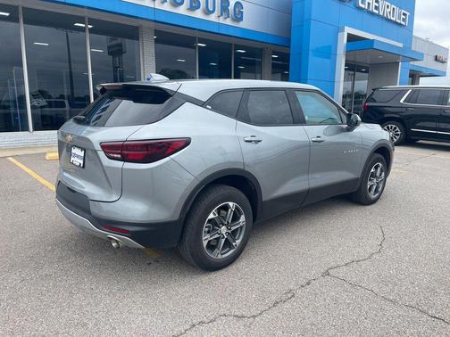 Sterling Gray Metallic 2025 Chevrolet Blazer 2LT