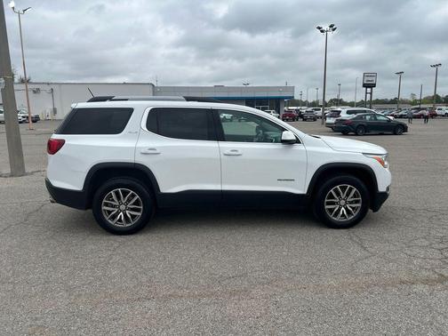 2019 GMC Acadia SLE-2