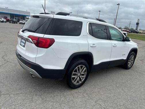 2019 GMC Acadia SLE-2