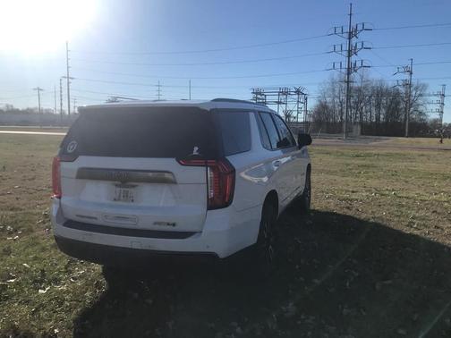 2021 GMC Yukon 4WD AT4