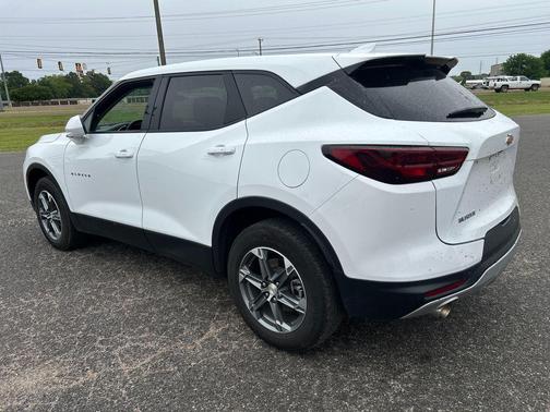 Summit White 2025 Chevrolet Blazer 2LT