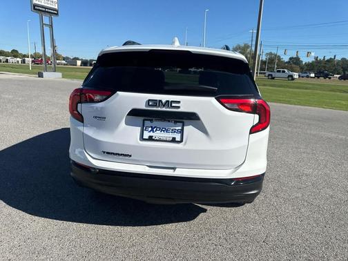 2021 GMC Terrain SLE