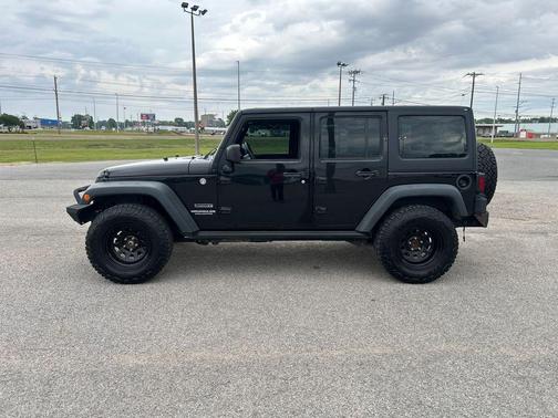 Black Clearcoat 2015 Jeep Wrangler Unlimited Sport