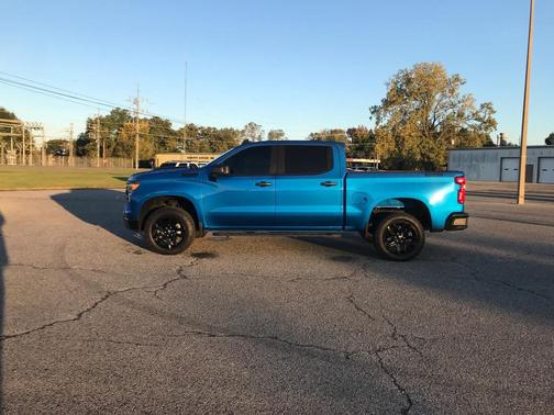 2022 Chevrolet Silverado 1500 Custom Trail Boss