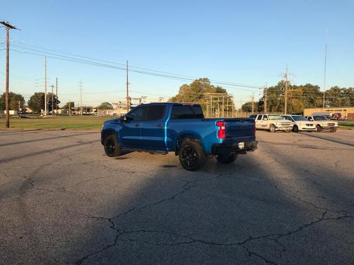 2022 Chevrolet Silverado 1500 Custom Trail Boss