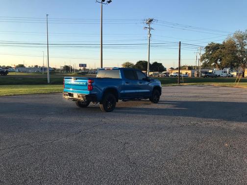 2022 Chevrolet Silverado 1500 Custom Trail Boss