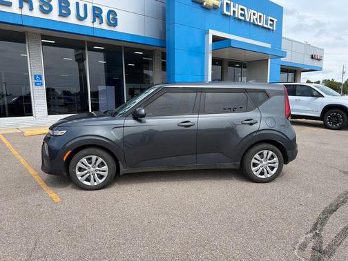 Gravity Grey 2020 Kia Soul LX