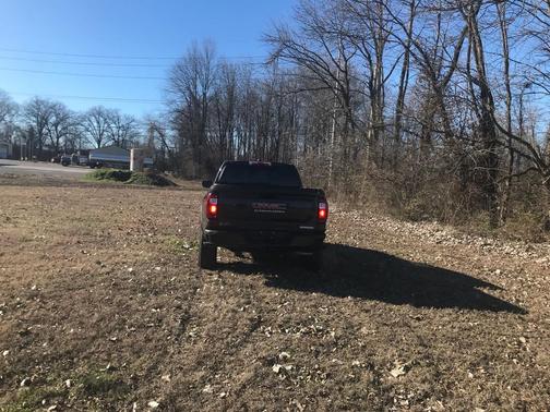 2023 GMC Canyon Elevation