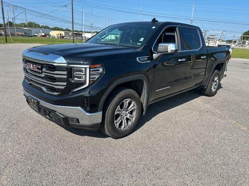 Summit White 2025 GMC Sierra 1500 SLT