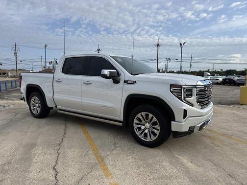 White Frost Tricoat 2024 GMC Sierra 1500 Denali