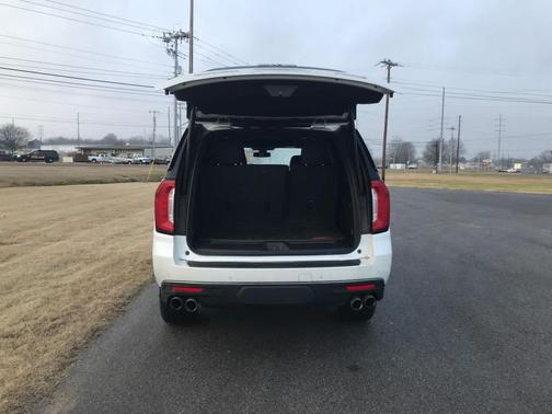 2022 GMC Yukon 4WD AT4