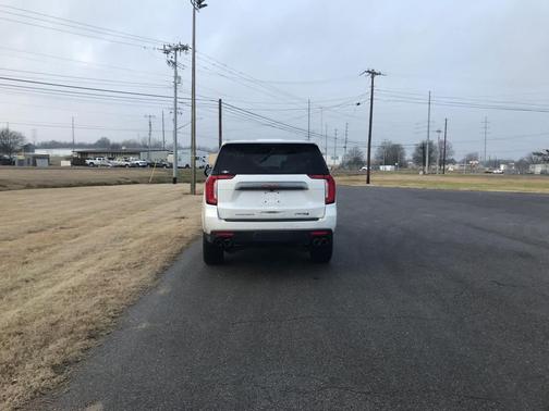 2022 GMC Yukon 4WD AT4