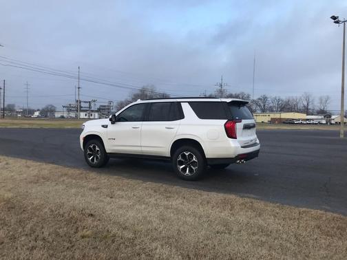 2022 GMC Yukon 4WD AT4