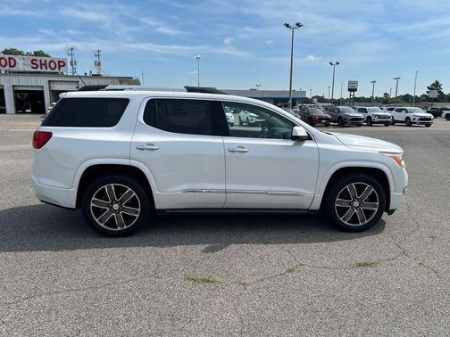 White Frost 2018 GMC Acadia Denali