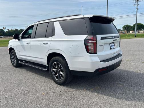 Iridescent Pearl Tricoat 2024 Chevrolet Tahoe 4WD Z71