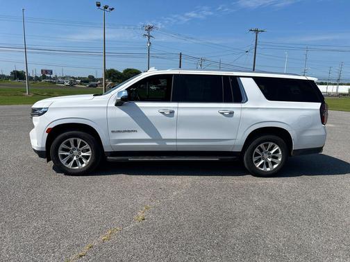 Summit White 2023 Chevrolet Suburban Premier